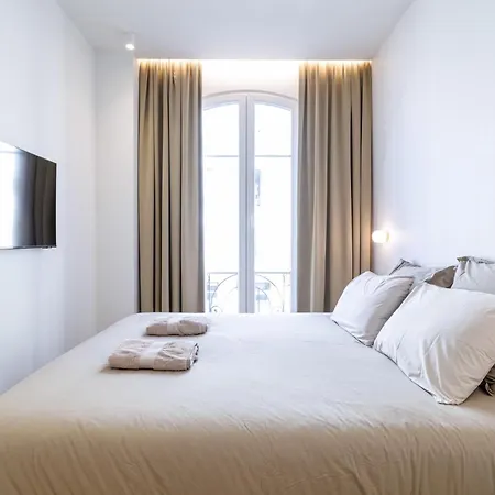 Maison Galbani Architect-designed 니스